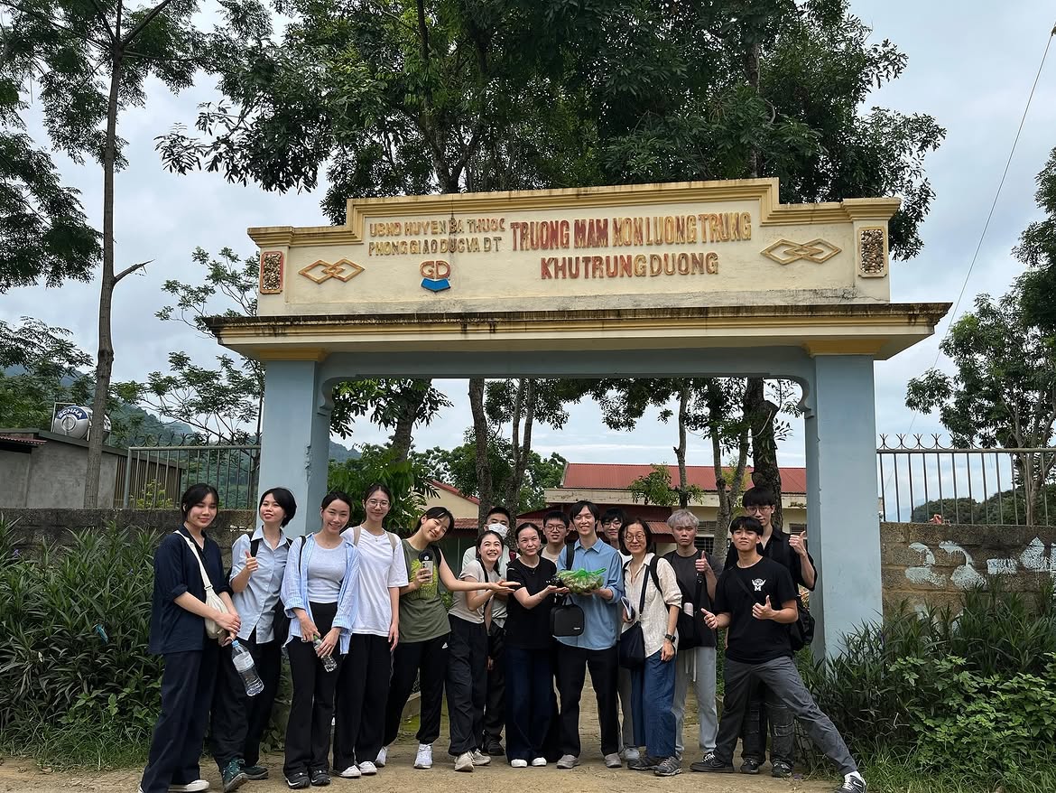 [#HKUInfoDay2025] 💬 成就工程夢想：創造真實而有意義嘅社會影響工程師嘅使命就是「用技術解決問題」，並為社會帶嚟改變。土木工程系五年級嘅Angus 分享：「港大工程最吸引我嘅 (1)